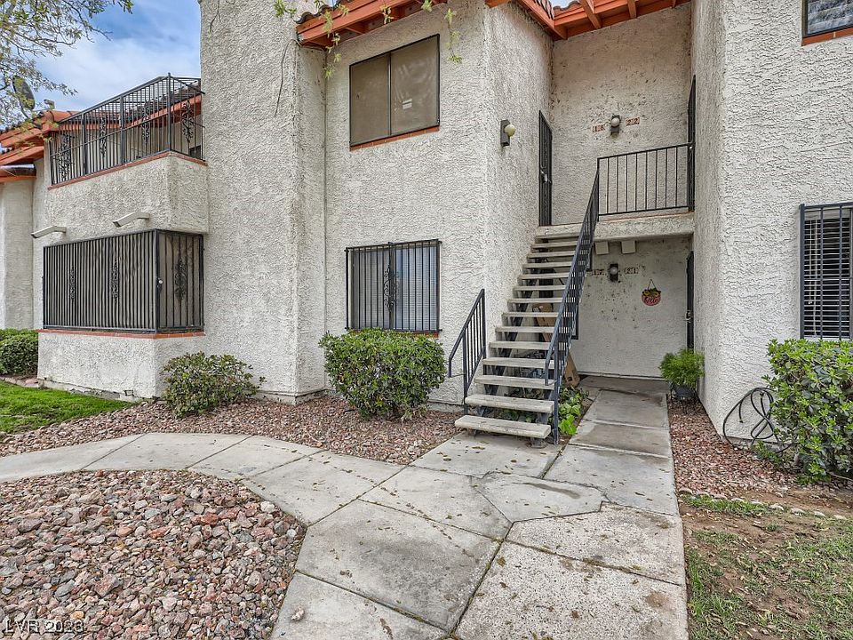 1st image of 1701 E Katie Ave APT 18