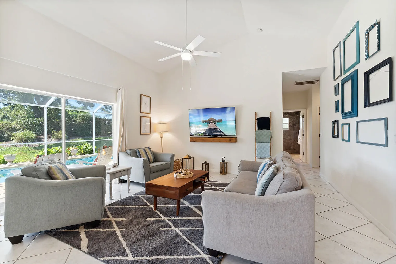 3 bed, 2.0 bath, 1840 sqft, $4,964 — Photo 1