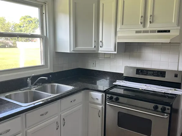 3043 Greenwich Rd, Wadsworth, OH 44281
