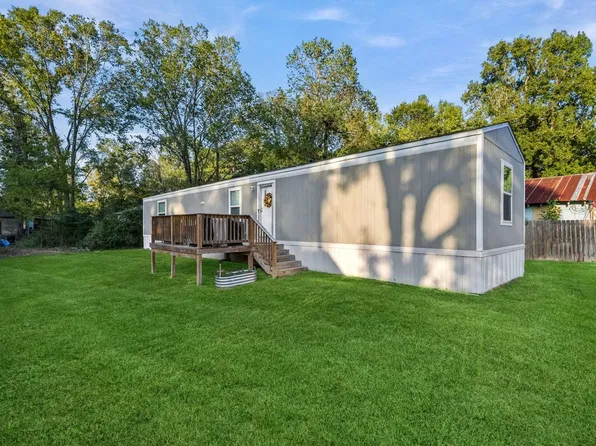 160 Edmonds St, Goodrich, TX 77335