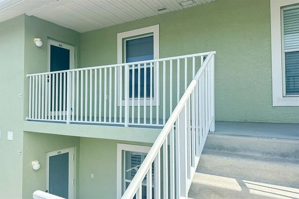 2 bed, 2.0 bath, 1230 sqft, $1,500 — Photo 2