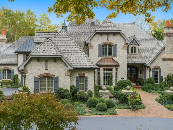 1317 Fox Glen Dr, Saint Charles, IL 60174