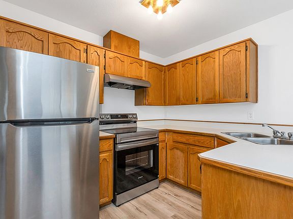 5th image of 19249 Hammond Rd #7