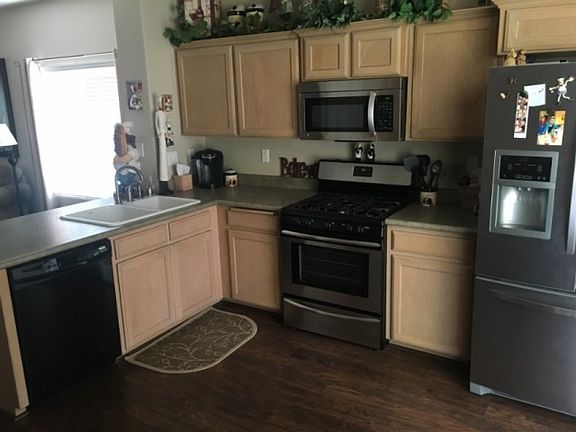 5th image of 1758 W Columbia Way