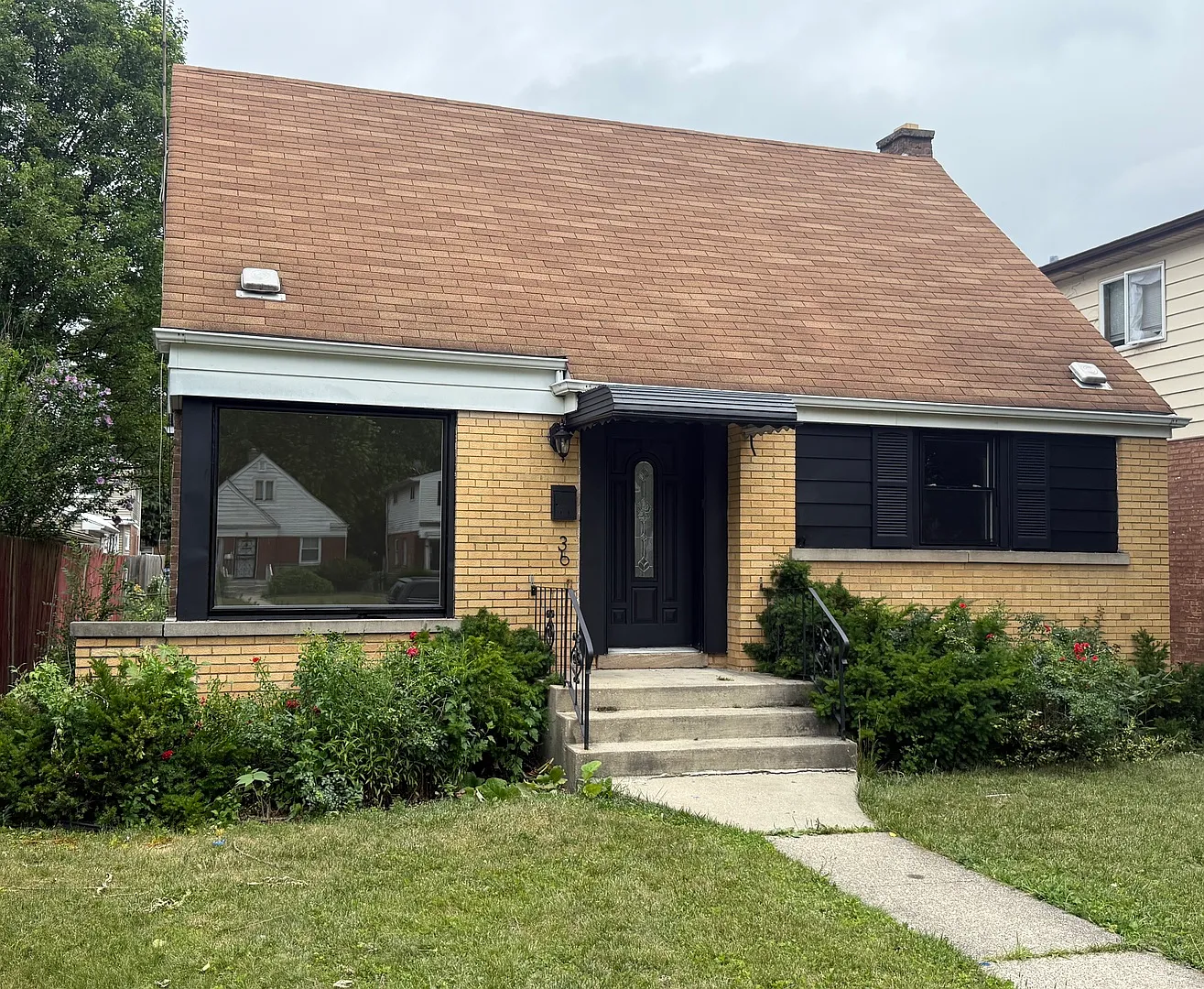 36 167th St photo 1