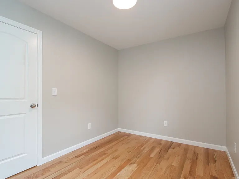 859 Carew St #857 — Photo 30