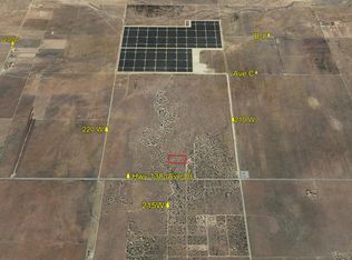 213 W, Lancaster, CA 93536