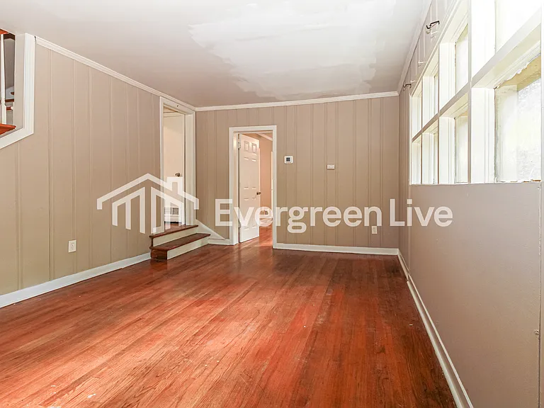 143 W Rosemary Rd — Photo 12