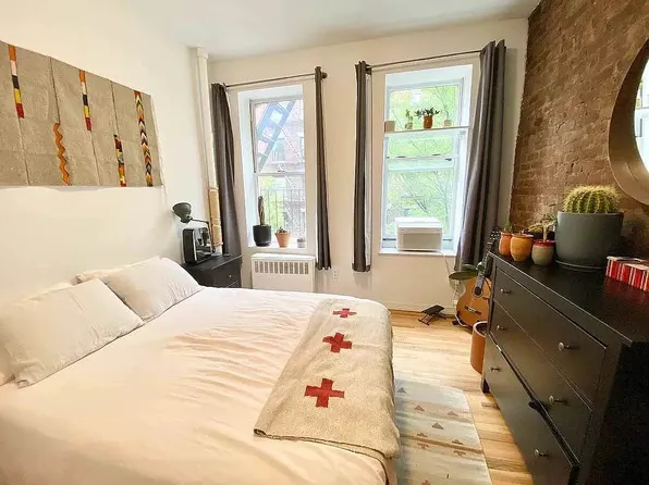 190 Bleecker St APT 10, New York, NY 10012