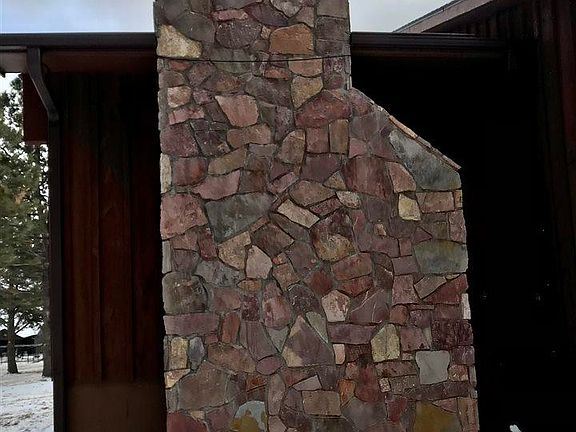 4th image of 8109 Woodland Dr