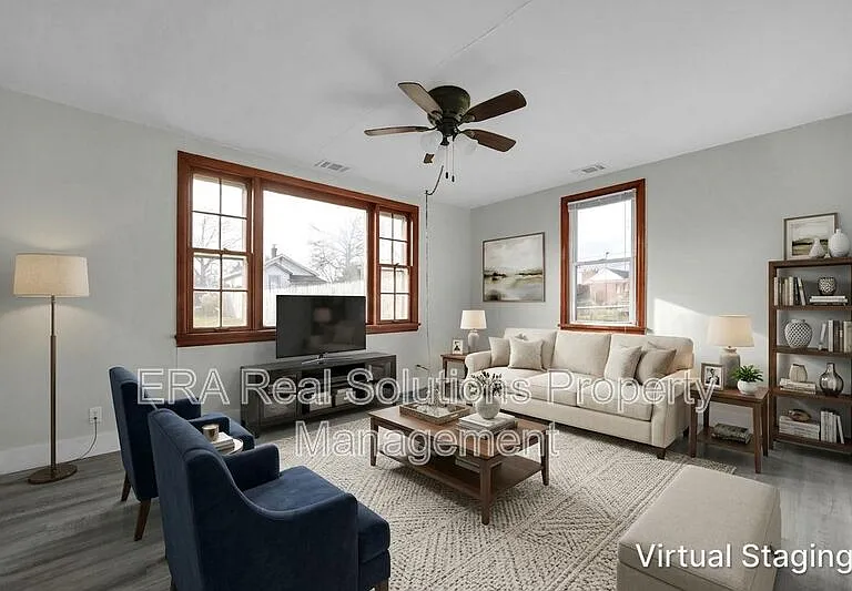 2704 Kilbourne Ave #REAR — Photo 2