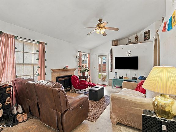 4th image of 1811 S 39TH Street #4