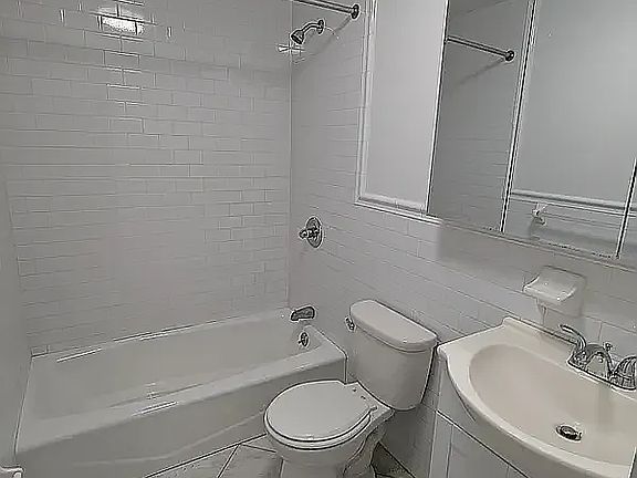 5th image of 162 W 80th St #B