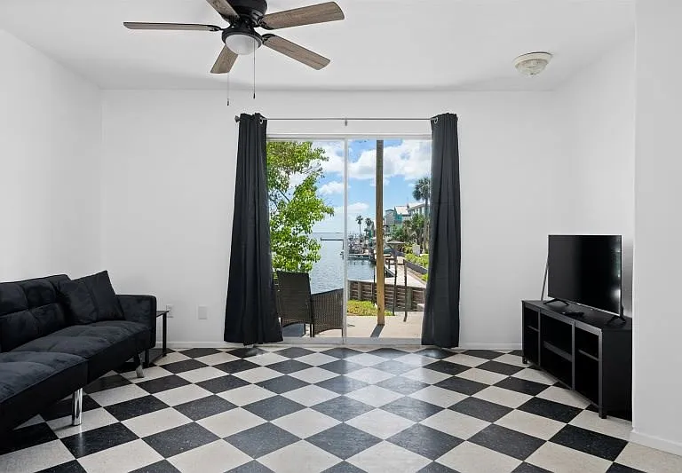 342 Lands End St — Photo 17