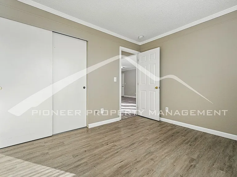 15666 E 51st Pl — Photo 17