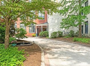 15 Higgins St APT 212, Smithfield, RI 02917