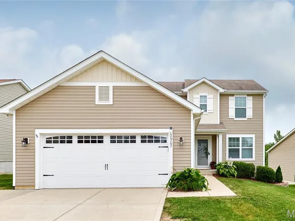 2907 Preston Woods Trl, Lake Saint Louis, MO 63367