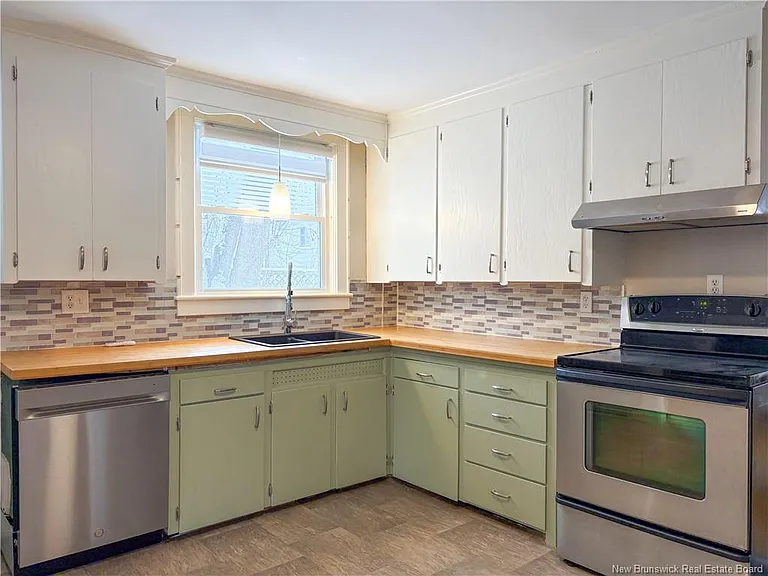 116 Union St — Photo 17