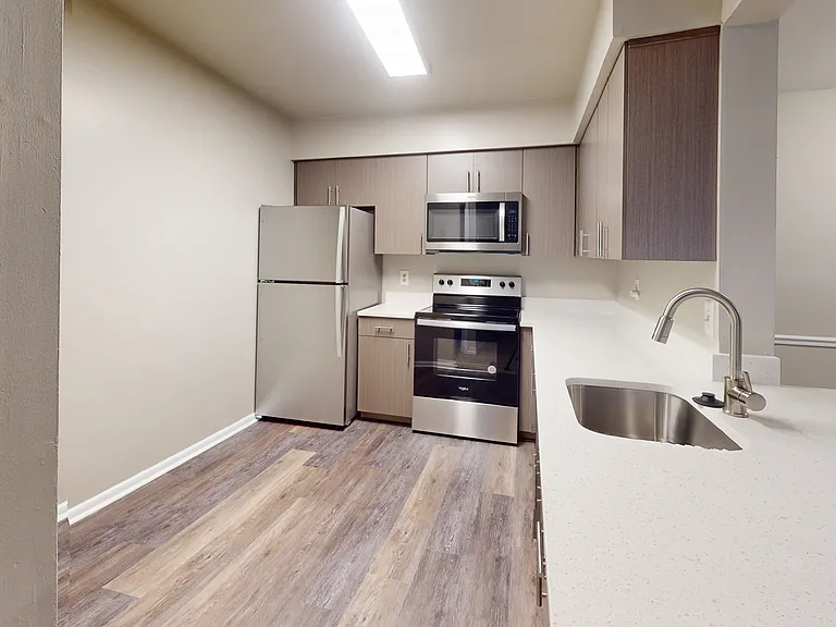 Canterbury Apartments — Photo 139