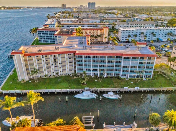 105 Paradise Harbour Boulevard #108, North Palm Beach, FL 33408