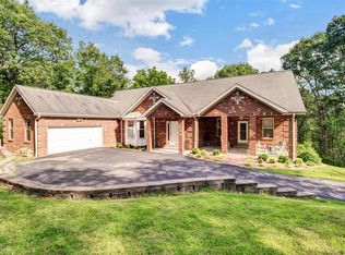 4101 Bassett Estates Dr, Pacific, MO 63069