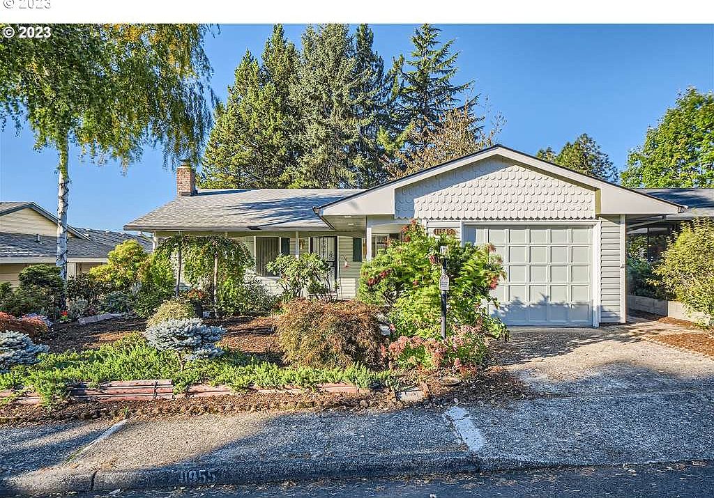 11955 SW Queen Elizabeth St