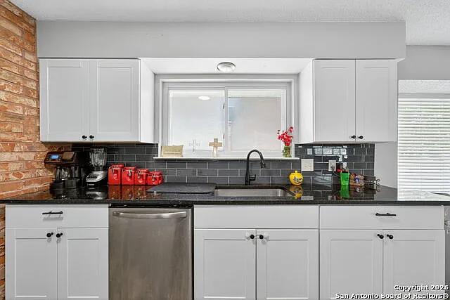3413 Foxbriar Ln — Photo 11