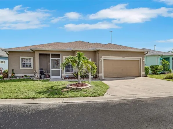 10717 Tropical Moon CT, ESTERO, FL 33928