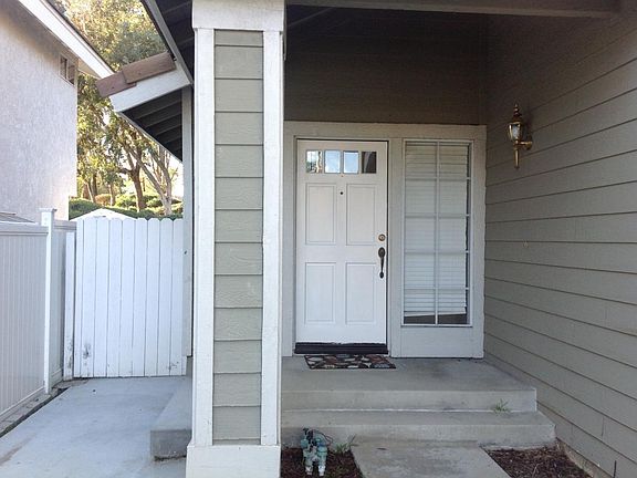 2nd image of 3190 Oakridge Dr
