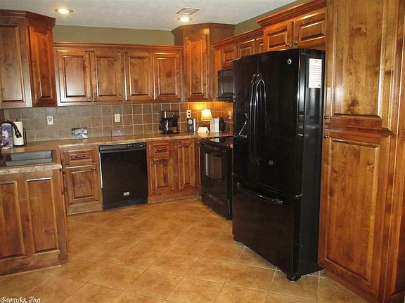 4th image of 509 Samuel Loyce Dr