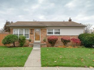 22349 Brian St, Taylor, MI 48180