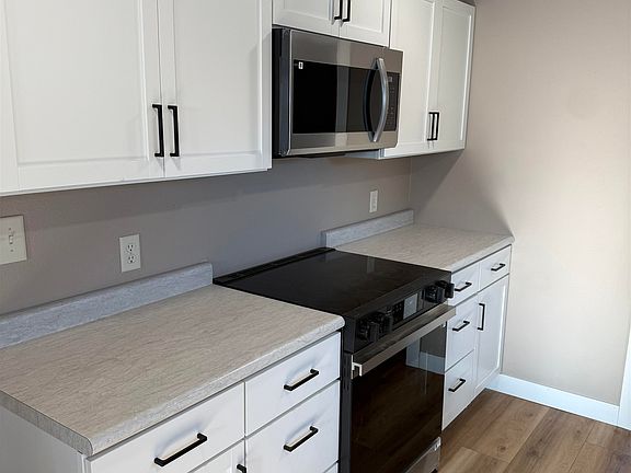 2nd image of 2325 Judy Ave