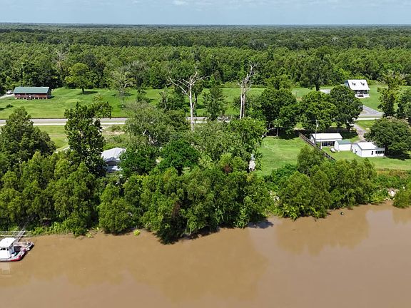 2nd image of 2489 Atchafalaya River Hwy