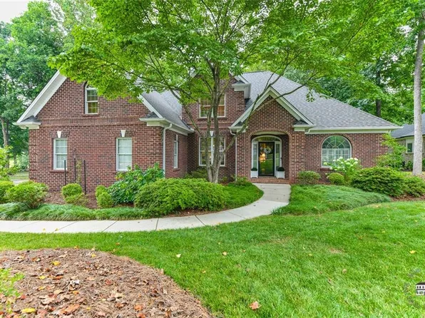 801 Glendevon Ct S, Whitsett, NC 27377