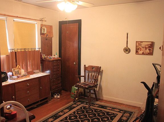 5th image of 3305 S 61st Ct