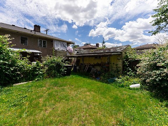 3rd image of 7465 Rosewood St
