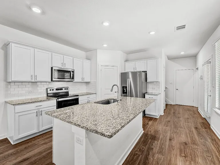 2505 Liam Aurora Ln — Photo 6