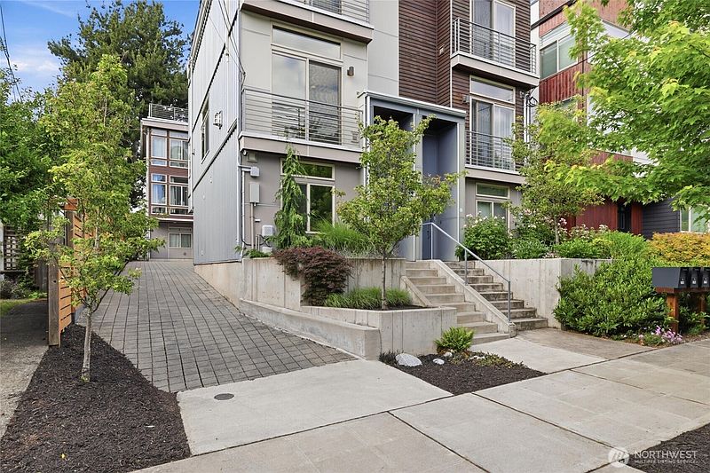 2nd image of 316 NW 41st Street #B