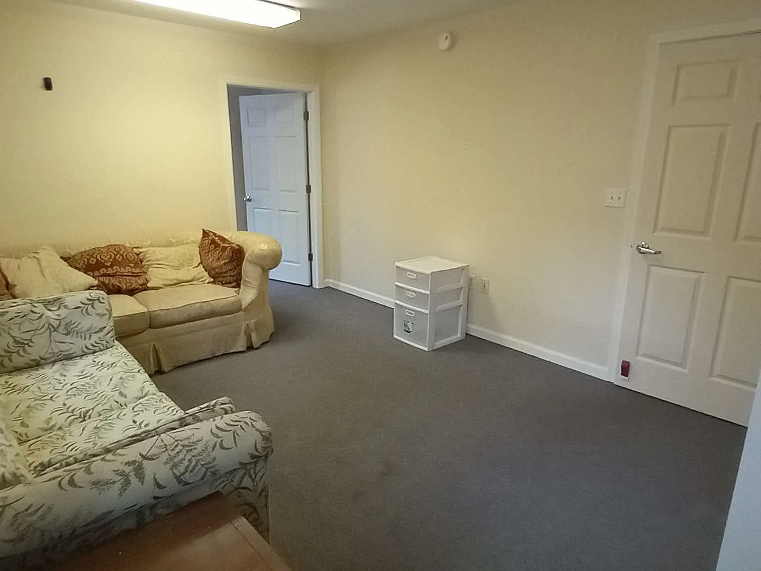 4 bed, 3500 sqft, $800 — Photo 4