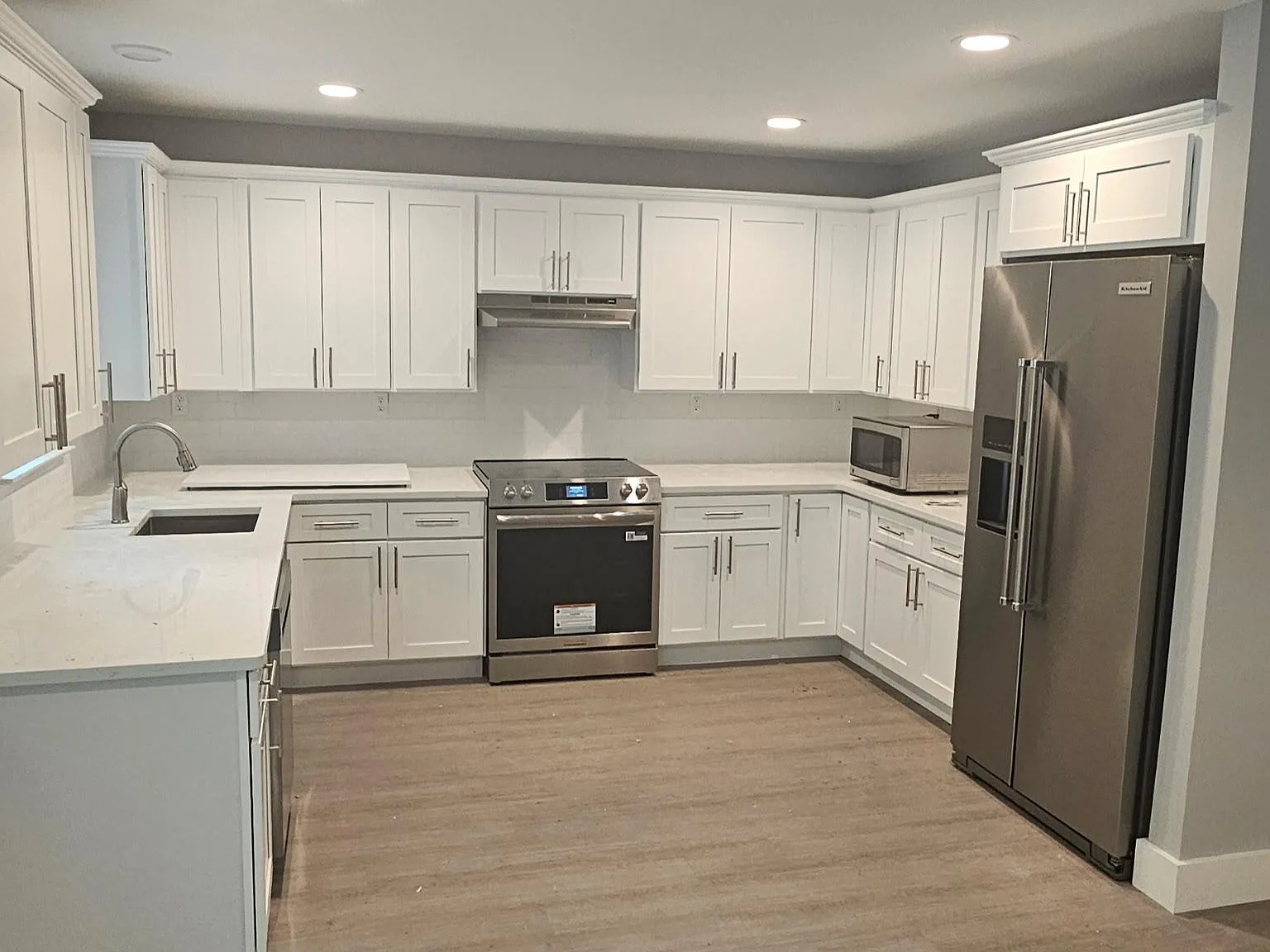 3 bed, 3.0 bath, 1564 sqft, $2,800 — Photo 3