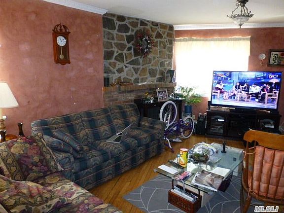4th image of 3917 60th St