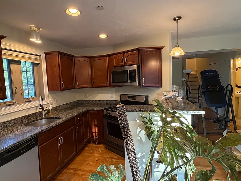 2779 Washington St #7 — Photo 7