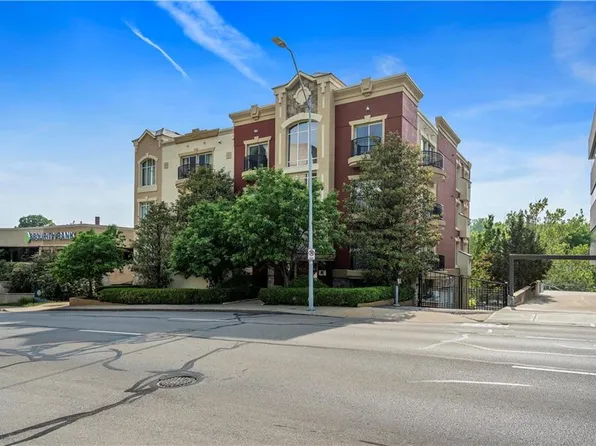 4528 Belleview Ave APT 302, Kansas City, MO 64111