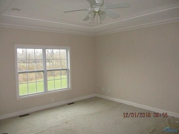 3rd image of 1328 Creek Bend Ct