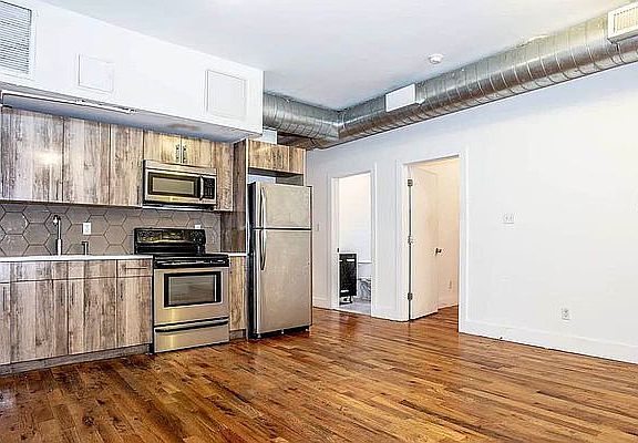 2nd image of 391 Greene Ave #1D