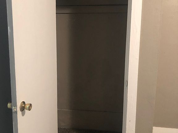 Unit 3 - Closet