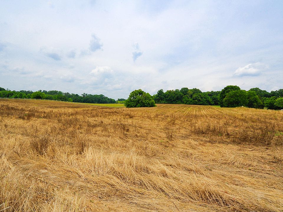 2nd image of Windy J Farms Dr