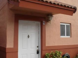 8075 NW 8th St APT 9, Miami, FL 33126