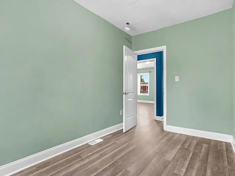 3003 W Garrison Ave — Photo 16