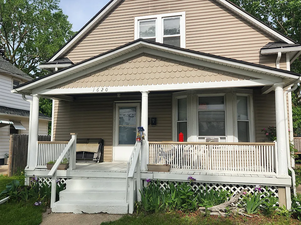 1620 Elizabeth Ave NW #2